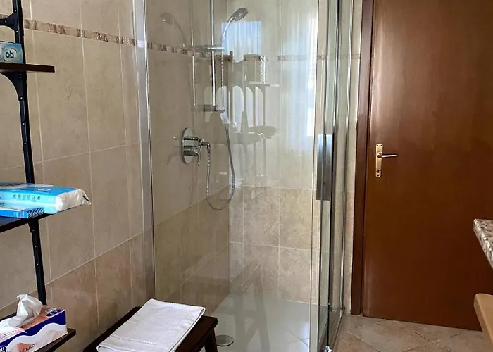 Wellness In Malpensa - Δωμάτια σε οικογενειακή κατοικία *